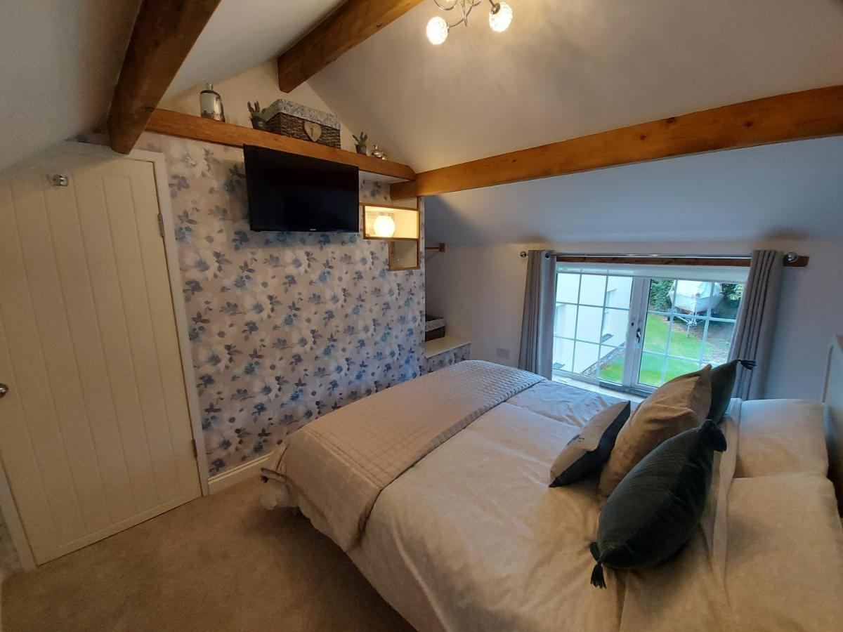 Saughall Mill Farm Cottage 체스터 외부 사진