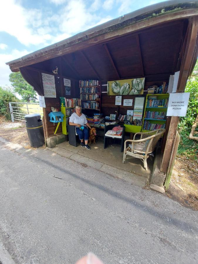 Saughall Mill Farm Cottage 체스터 외부 사진