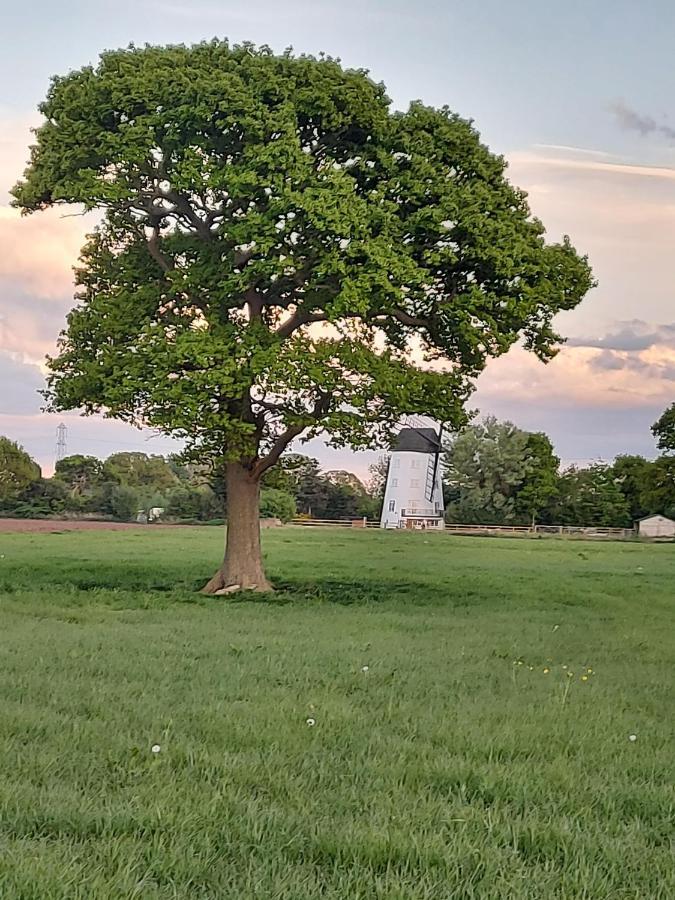 Saughall Mill Farm Cottage 체스터 외부 사진