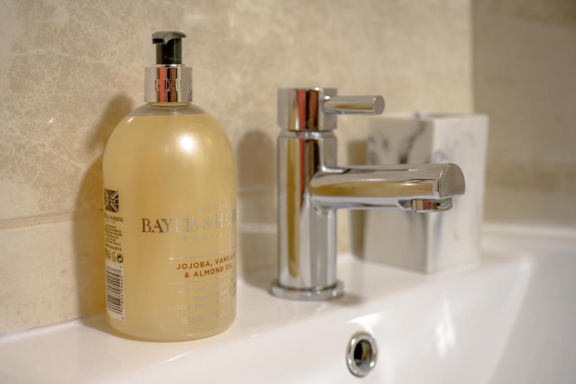 Saughall Mill Farm Cottage 체스터 외부 사진